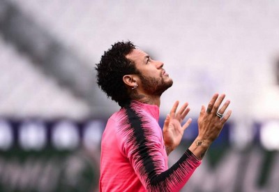 برشلونة يفاوض نيمار من أجل العودة