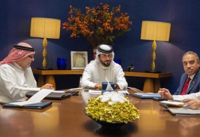 ناصر بن حمد: الملاعب ستوفر بيئة آمنة للشباب لممارسة الرياضة المحببة لهم بفرجانهم
