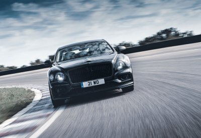 SPUR الجديدة كلّياً من BENTLEY