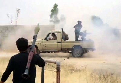 ليبيا..الجيش يتقدم نحو طرابلس على جميع المحاور