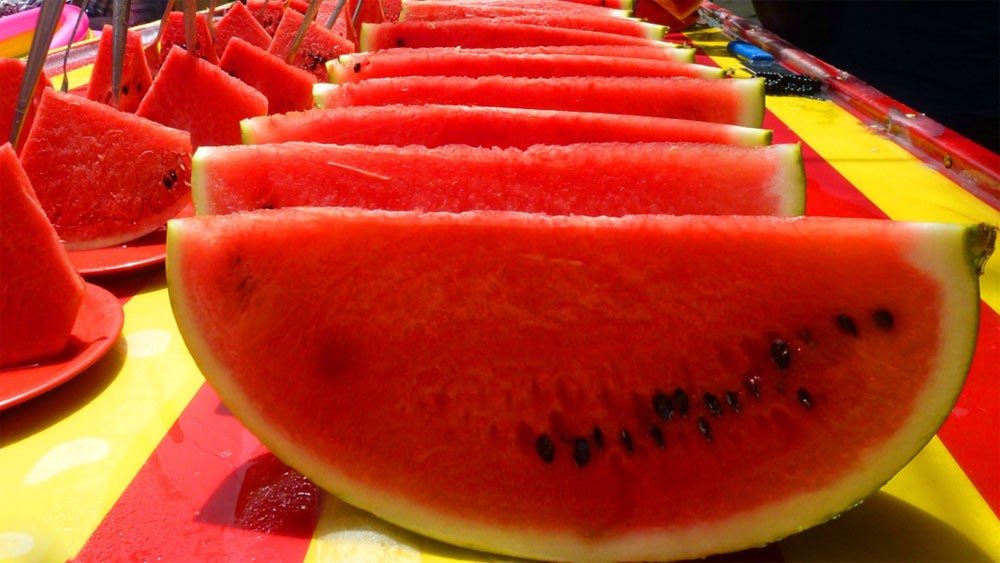 بذور البطيخ.. فوائد لا تخطر على البال