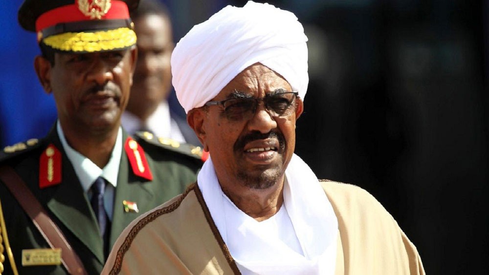 نيابة مكافحة الفساد تستجوب الرئيس السوداني المعزول البشير
