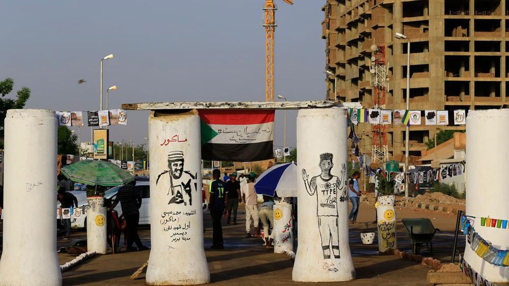 السودان.. "الحرية والتغيير" تلمح إلى خطوات تصعيدية