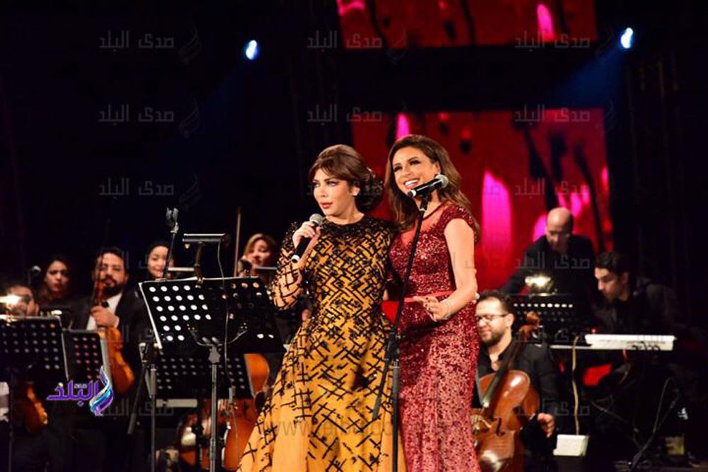 جمهور ومتابعي الفنانة أنغام يردون على اصالة