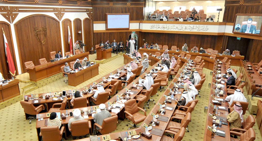 عدد كبير من النواب :نستغرب من زيارة بعض النواب لمجلس الغريفي 