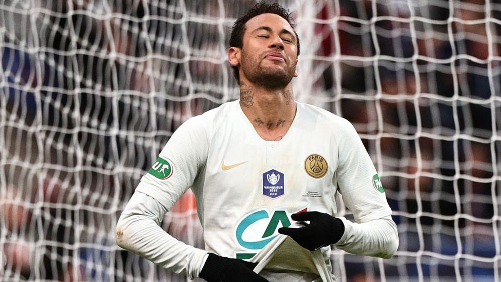 الاتحاد الفرنسي يوقف نيمار ثلاث مباريات