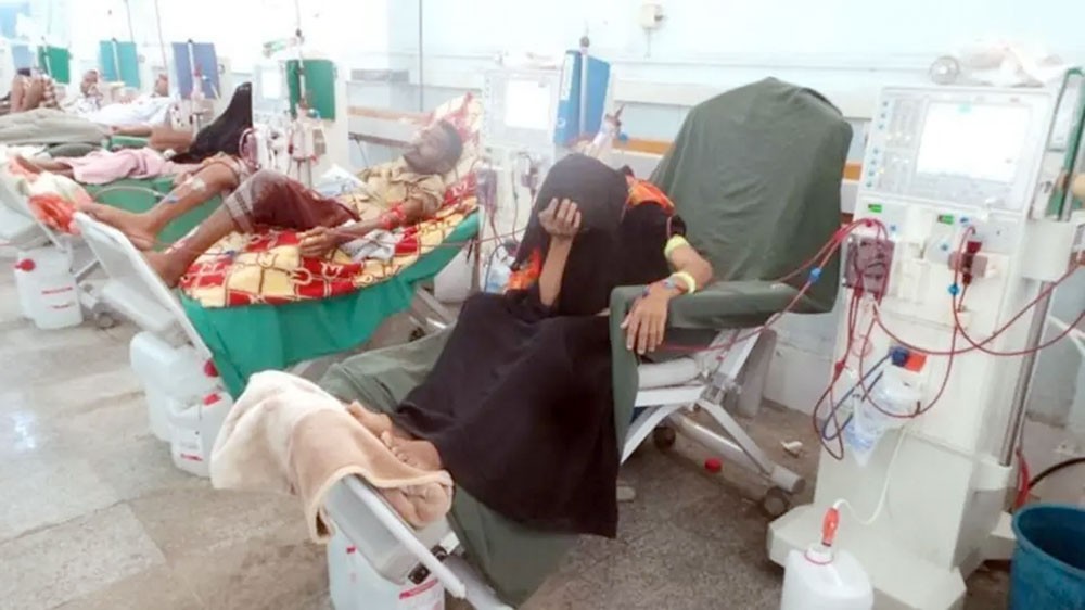 اليمن يطالب بتدخل أممي ضد احتجاز الحوثيين أدوية السرطان