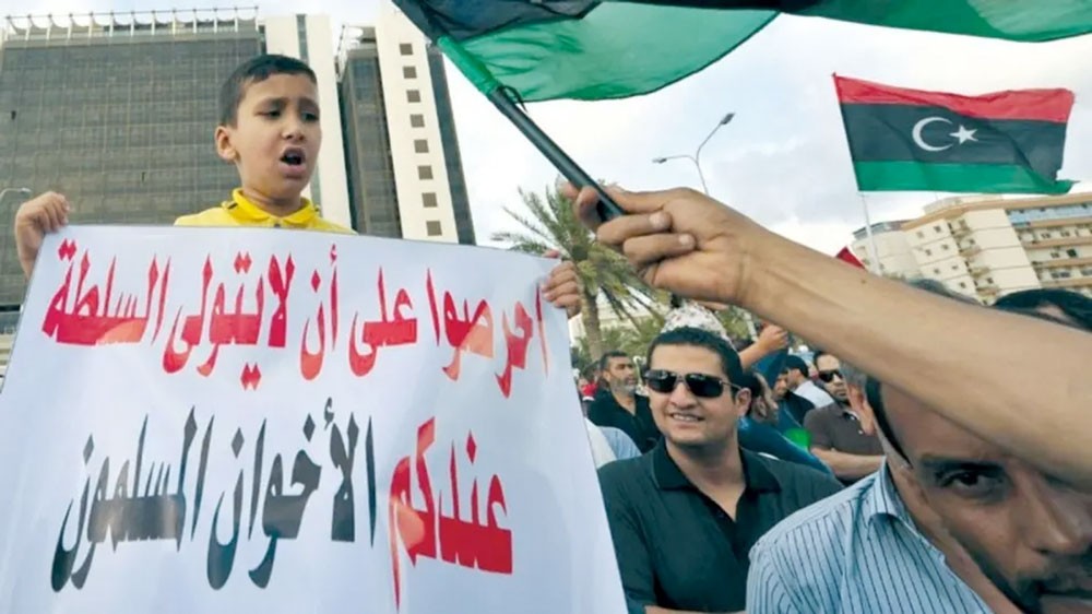 نائب ليبي: لدينا خياران إما حكم الإخوان أو انتصار الجيش