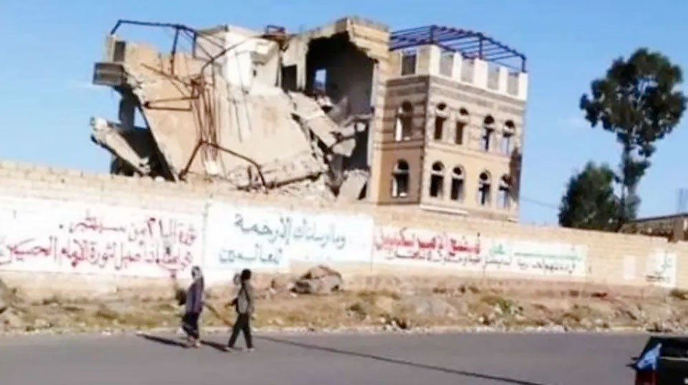 ميليشيات الحوثي تفجّر منزل والد وزير الدفاع اليمني
