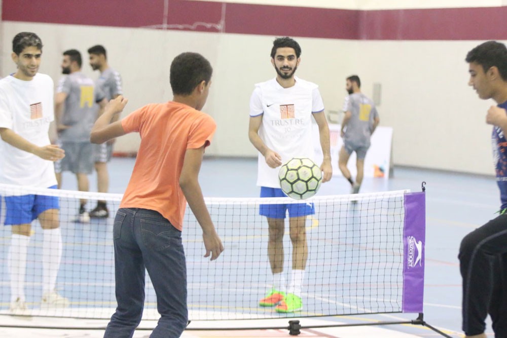 بيت التمويل الوطني ومصرف البحرين المركزي إلى النهائي كرة الصالات