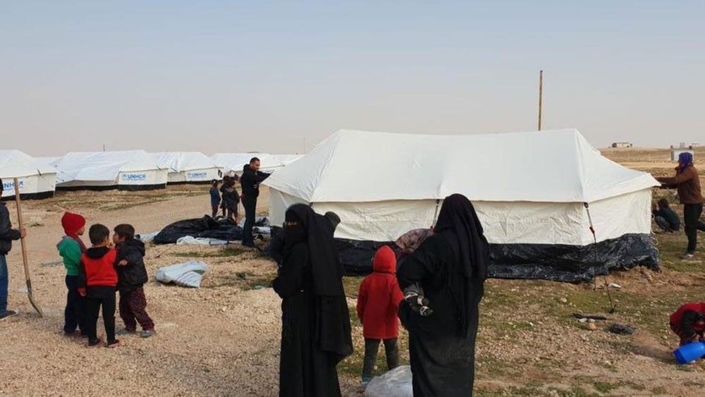 حلب.. صاروخ يودي بحياة 10 فلسطينيين بمخيم النيرب