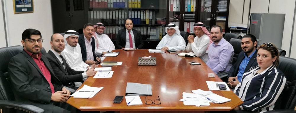 وزارة العمل تنفذ برنامجاً تدريبياً لمنح تراخيص لمشغلي المعدات الثقيلة
