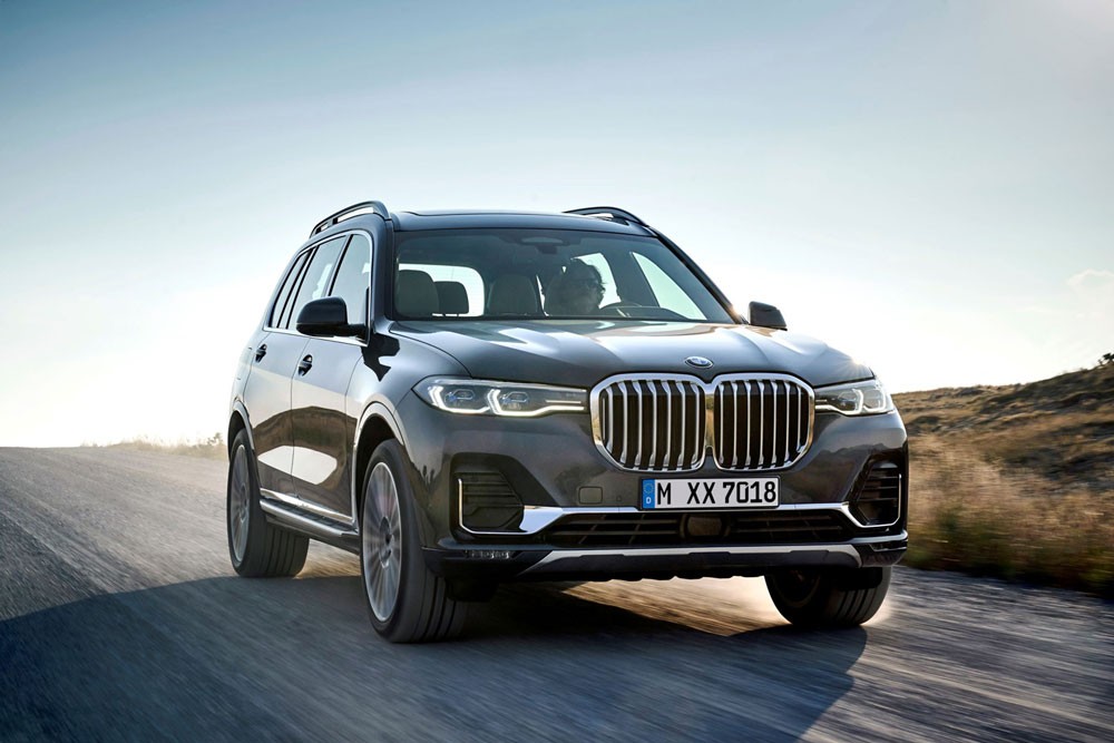 BMW تحقق زيادة في المبيعات والحصة السوقية