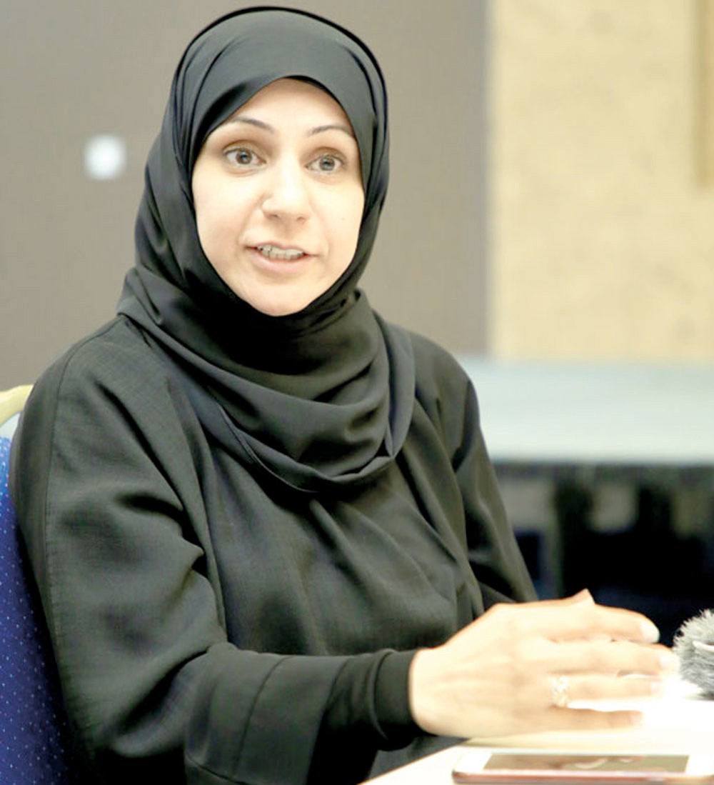 الصباغ: تطليق سيدة من سكّير ضربها وسرقها أمام مبنى وزارة "العدل"