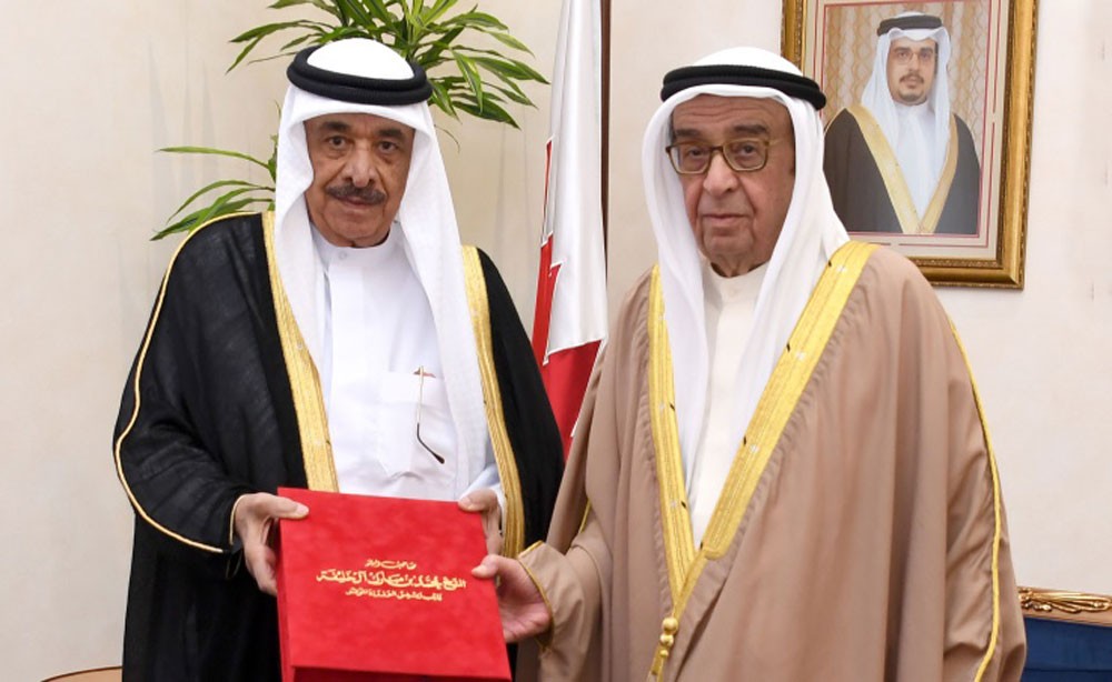 محمد بن مبارك يستقبل محمد حسن كمال الدين