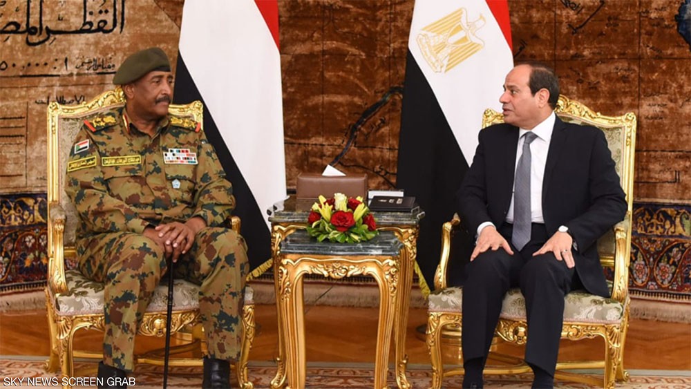  البرهان يجري مباحثات مع السيسي في القاهرة