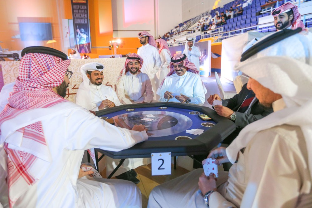 المؤيد: مبادرات ناصر بن حمد أصلت الموروث الشعبي باعتباره عنصرا لتعزيز الهوية الوطنية