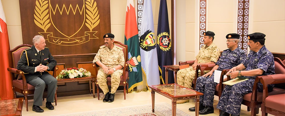 صاحب المعالي القائد العام لقوة دفاع البحرين يستقبل الملحق العسكري البلجيكي الجديد