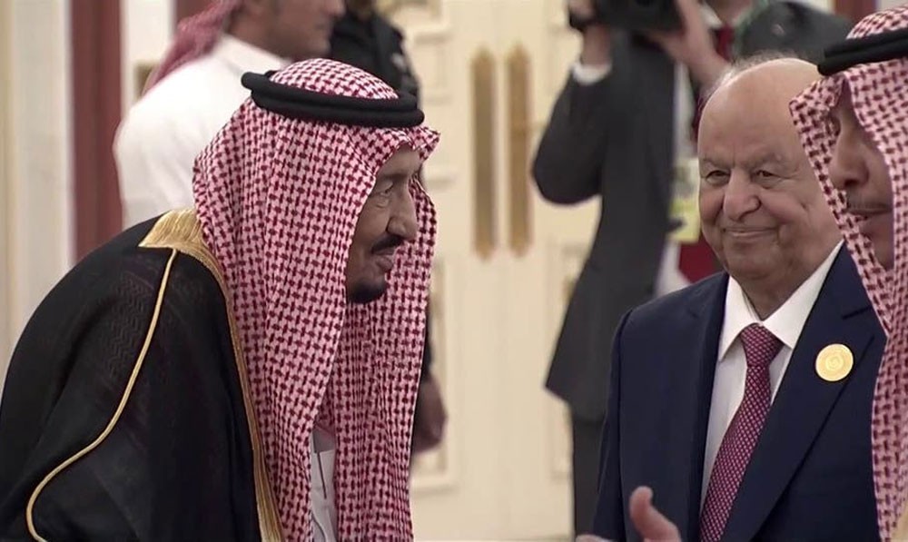 الملك سلمان يستقبل القادة العرب في قصر الصفا بمكة