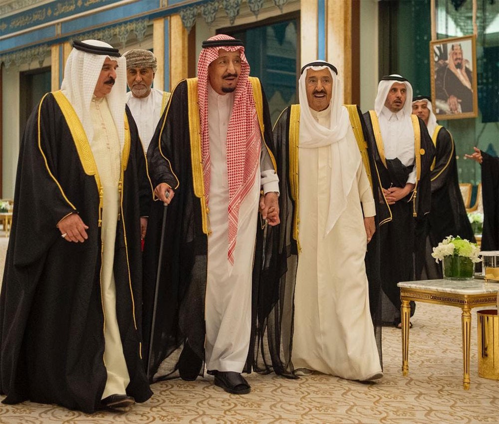 الملك سلمان يستقبل قادة الخليج بقصر الصفا بمكة