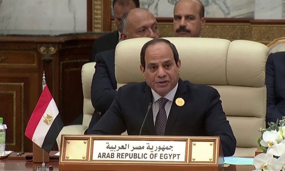 السيسي: اجتمعنا لنوجه رسالة تضامن مع السعودية والإمارات