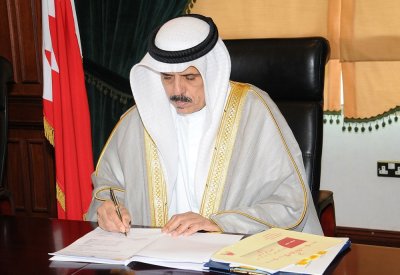 وزير التربية والتعليم يعتمد نتائج الدور الأول من امتحانات الثانوية العامة والثانوية الصناعية والإعدادية 
