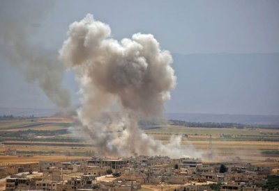 83 قتيلاً في معارك بين النظام وإرهابيين قرب إدلب
