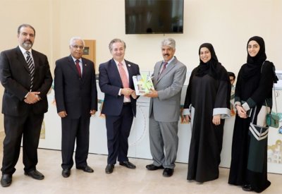 الأمين العام للمؤسسة الخيرية الملكية يزور أكاديمية الطفل ويشيد بمستواها