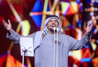 حسين الجسمي و سلطان بن محمد "أعز الناس"
