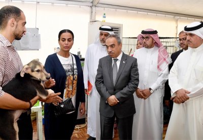 خلف يشيد بالشراكة المجتمعية لحل مشكلة الكلاب الضالة بالمملكة