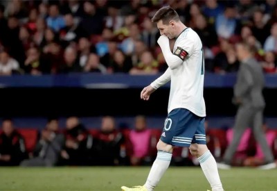 "صداع ميسي" يثير إعجاب لاعبي منتخب الأرجنتين