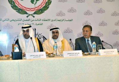 العسومي: ندعم الوحدة العربية 