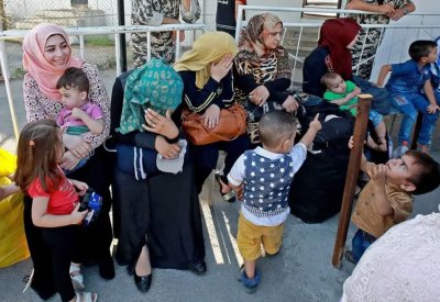 "ترانسفير وتغيير ديمغرافي".. بصمات حزب الله في القصير
