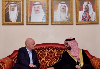 وزير الشباب يستقبل رئيس الاتحاد الدولي لكرة القدم "الفيفا"