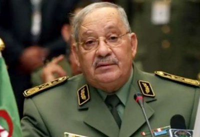 قائد الجيش الجزائري مجددا: لا طموحات سياسية لنا