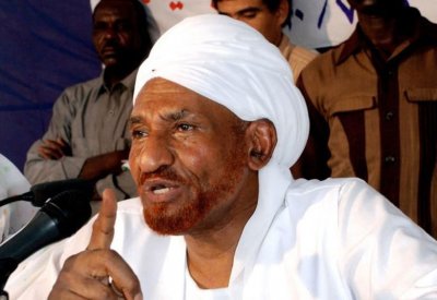 الصادق المهدي: التسرع قد يدخل السودان في نفق مظلم