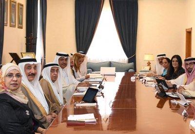 محمد بن مبارك يترأس اجتماع المجلس الأعلى لتطوير التعليم والتدريب
