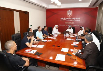 اجتماع تنسيقي بين مدربي المنتخبين الأول والأولمبي مع مدرب المحرق
