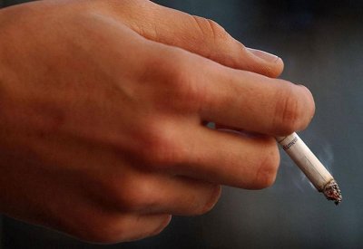  دراسة تكشف تأثير تدخين الأب على خصوبة الإبن