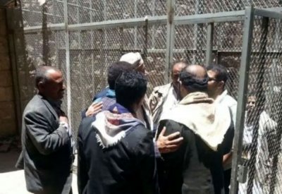 ميليشيات الحوثي تحول ذمار لمجمع سجون سرية ومقابر جماعية