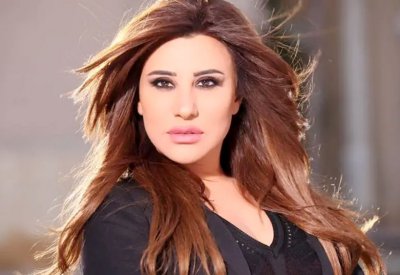 صحافية تحرج نجوى كرم.. والفنانة: "يخرب بيتك"