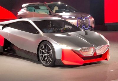 "بي إم دبليو" تفاجئ عشاق السرعة بتحفة جديدة
