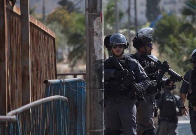 إسرائيل تعتقل وزير القدس الفلسطيني