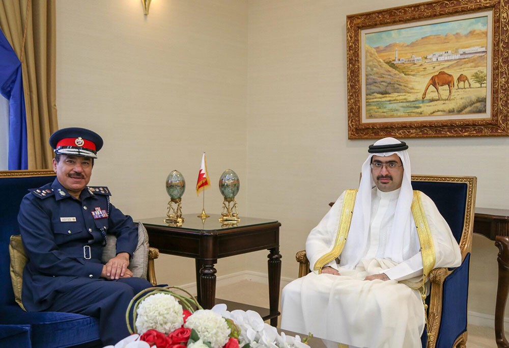 سمو محافظ الجنوبية يشيد بالدور الفاعل للأكاديمية الملكية للشرطة