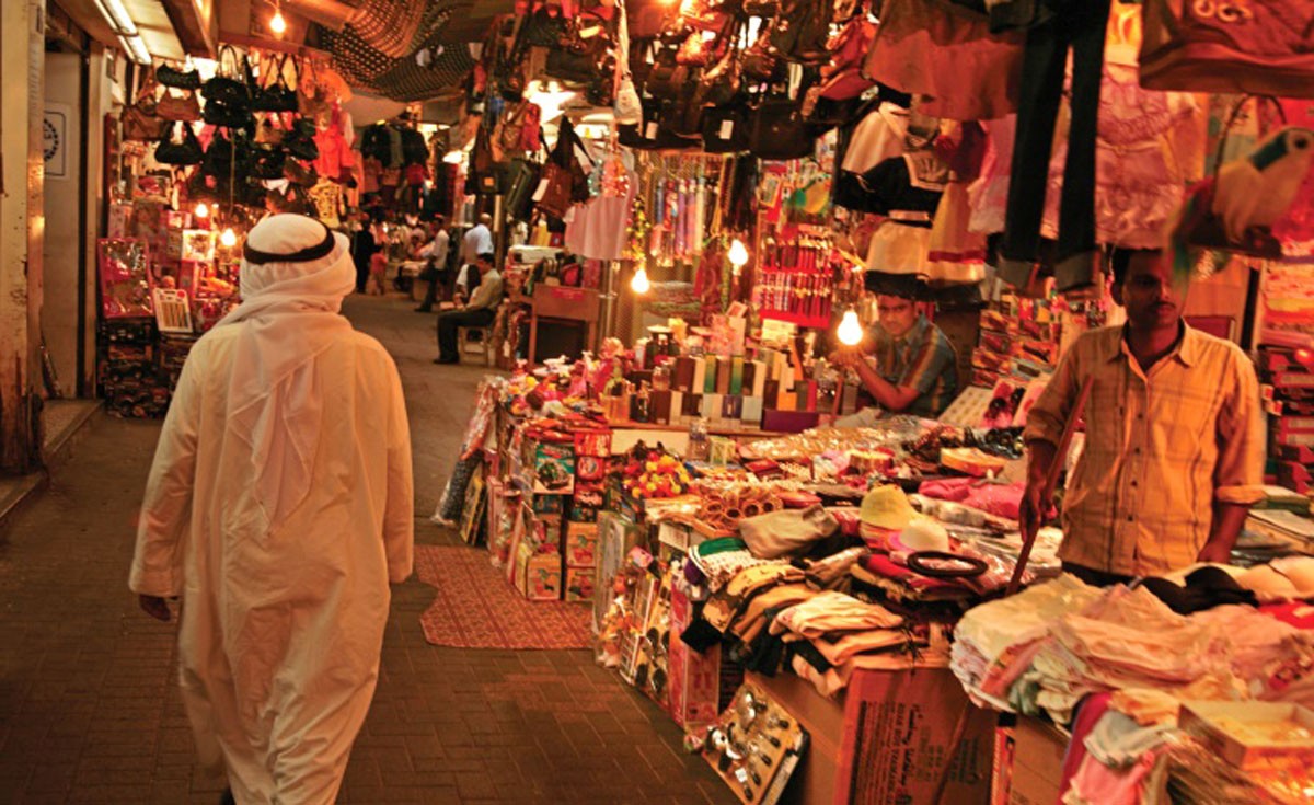 تجار: تنامي الحركة التجارية قبيل العيد
