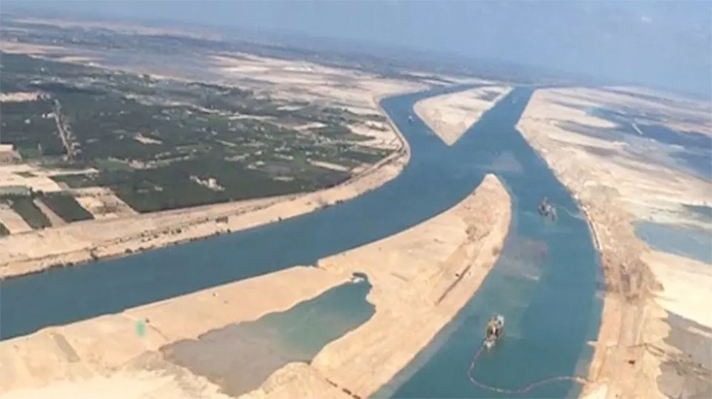 قناة السويس.. إيرادات تاريخية بـ 72 مليار جنيه في 2018