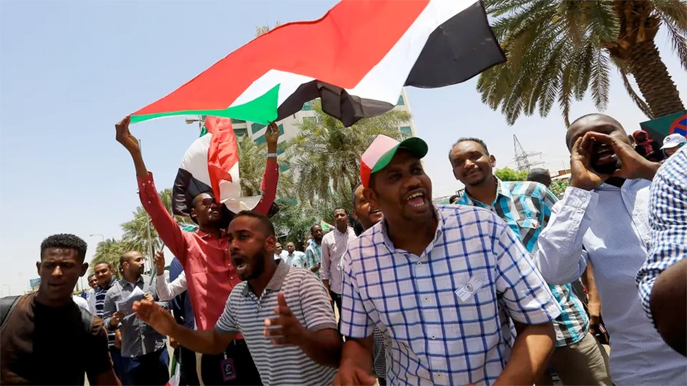 ترقب لعصيان مدني شامل في السودان