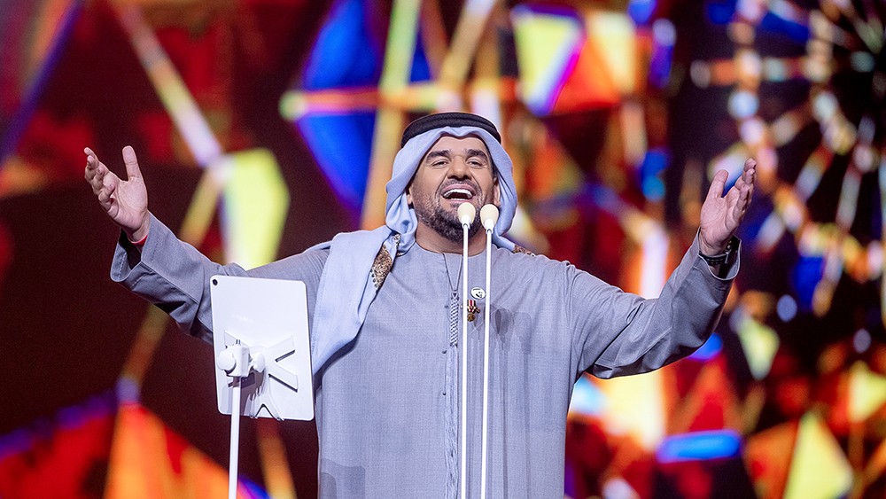 حسين الجسمي و سلطان بن محمد "أعز الناس"