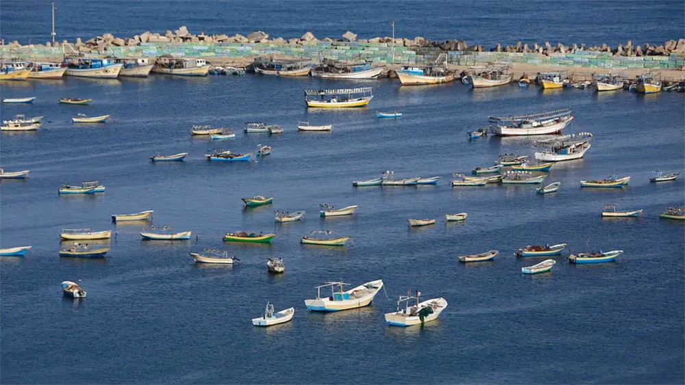 الجيش الإسرائيلي يقرر إغلاق منطقة الصيد البحري في غزة