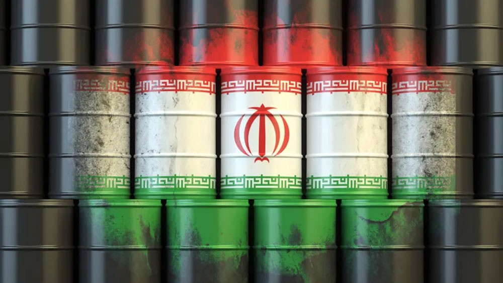إيران تتهم الأوروبيين بعدم التعاون في شراء نفطها